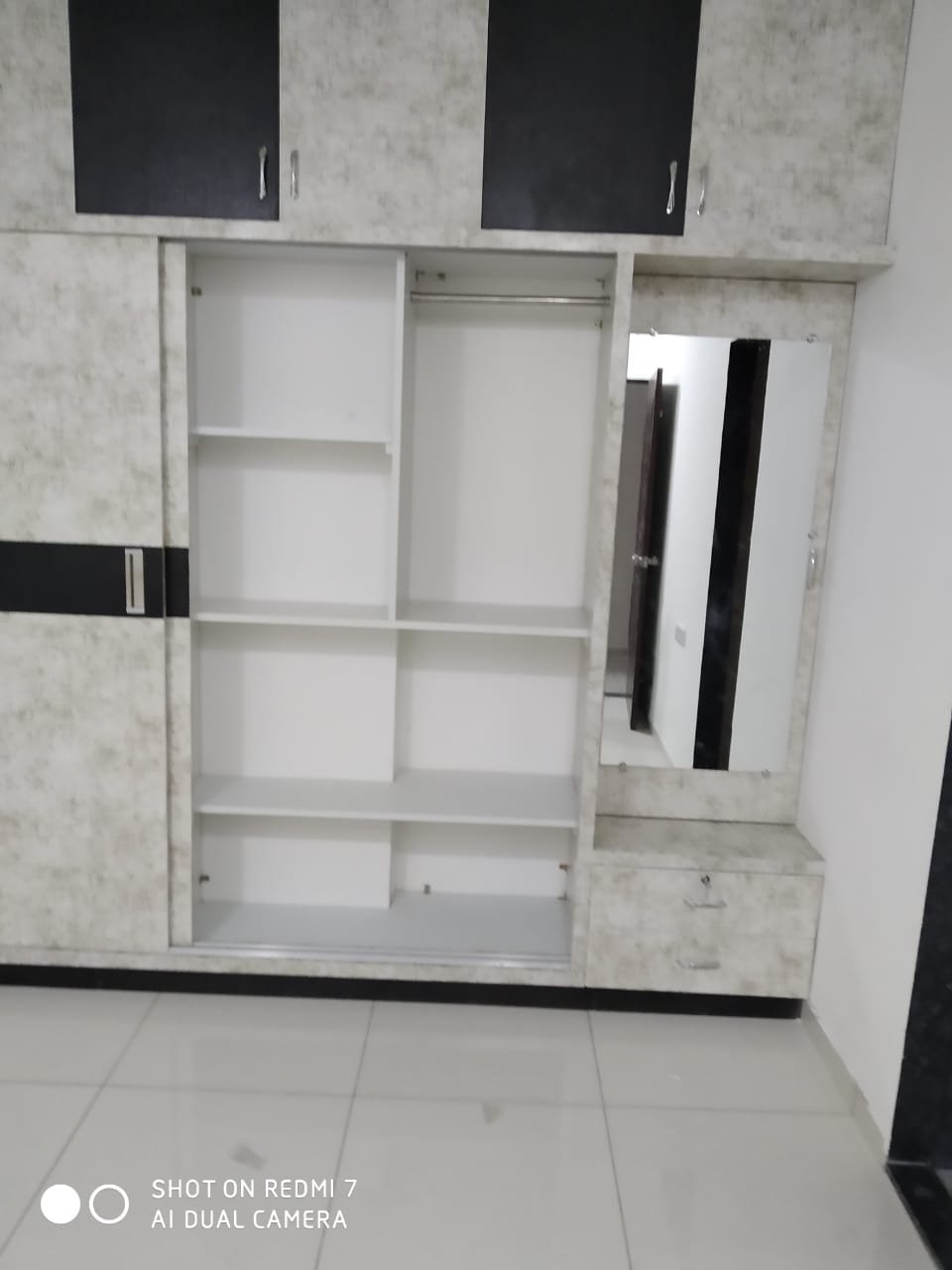 PLYWOOD(FIXED FURNITURE)1